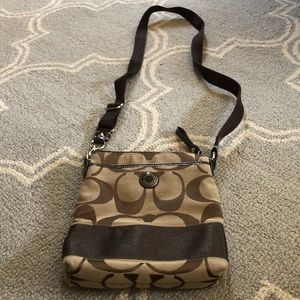 Coach cross body pocketbook